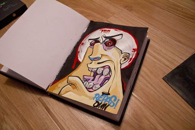 Graffiti Sketch in Almaty - Photo by DMN - Repas, DMN, Almaty (2013)