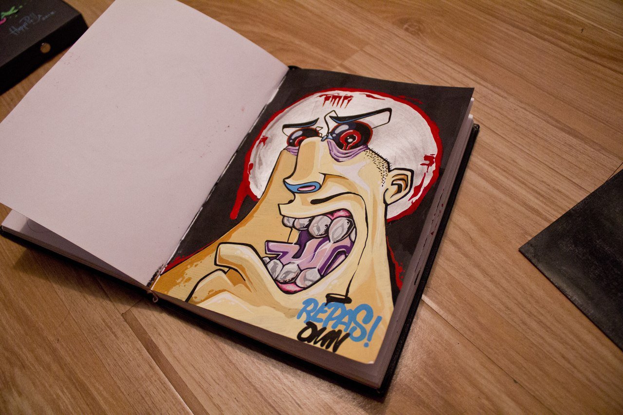 Graffiti Sketch in Almaty - Photo by DMN - Repas, DMN, Almaty (2013)