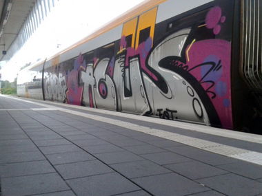 Graffiti Train in Münster - Photo by DOHE - Agus, EQT, Münster (2014)