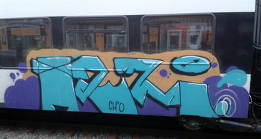 Graffiti Train in Münster - Photo by DOHE - azzi, cho, nigr (2014)