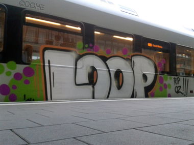 Graffiti Train in Münster - Photo by DOHE - LOOP, Rip, oz (2014)