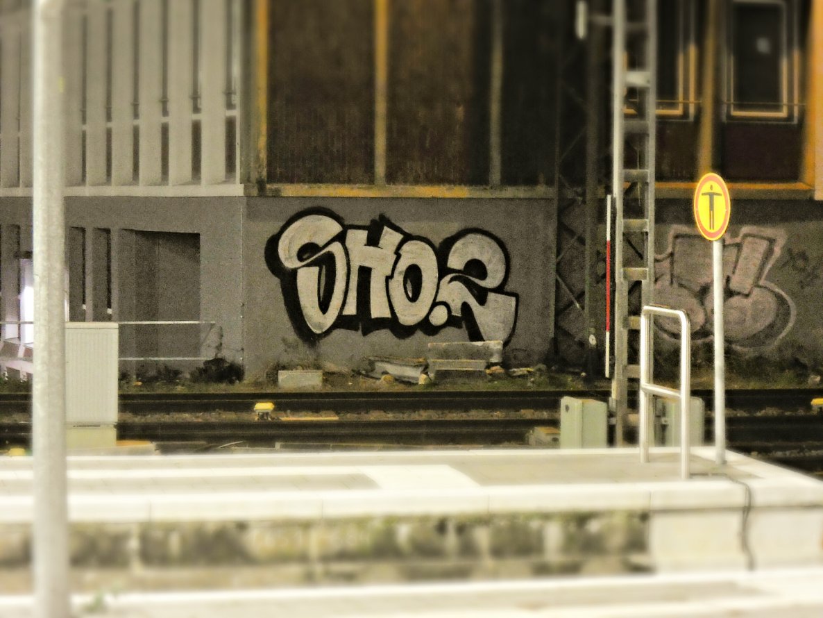 Graffiti Wall in Münster - Photo by DOHE - sho2, wall, chrome