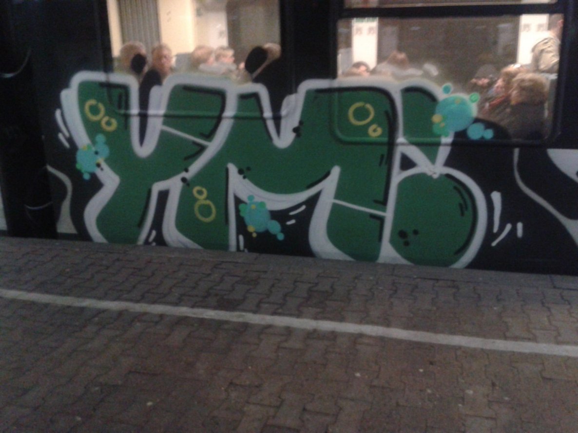 Graffiti Train - Photo by DOHE - cops, rip, slam (2014)