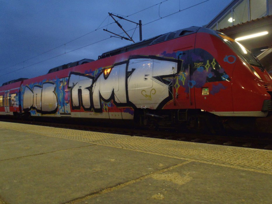 Graffiti Train in Berlin - Photo by DONCALZONE - RMB, DNB