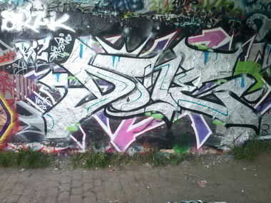 Graffiti Wall in Berlin - Photo by DONE - DONE, UMP, OSTBAHNHOF (2014)
