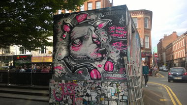 Graffiti Wall - Photo by DOODLESNDRIPS