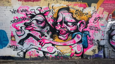 Graffiti Wall - Photo by DOODLESNDRIPS