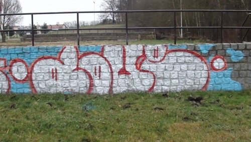 Graffiti Bombing - Photo by DOVE1