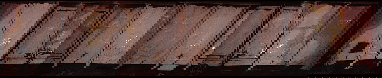 Graffiti Train - Photo by DOVE1