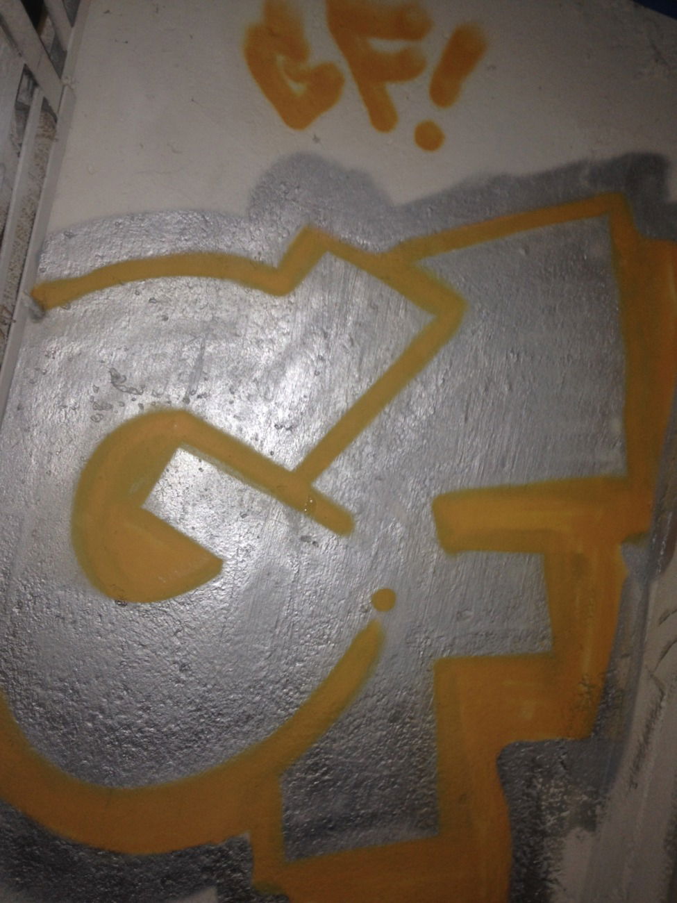 Graffiti Wall - Photo by DOVE1 - GF's