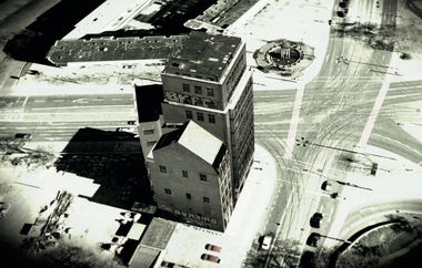 Graffiti Bombing in Dresden - Photo by DRESDEN