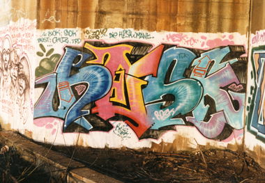 Graffiti Wall in Dresden  - Photo by DRESDEN - HESK, TCK