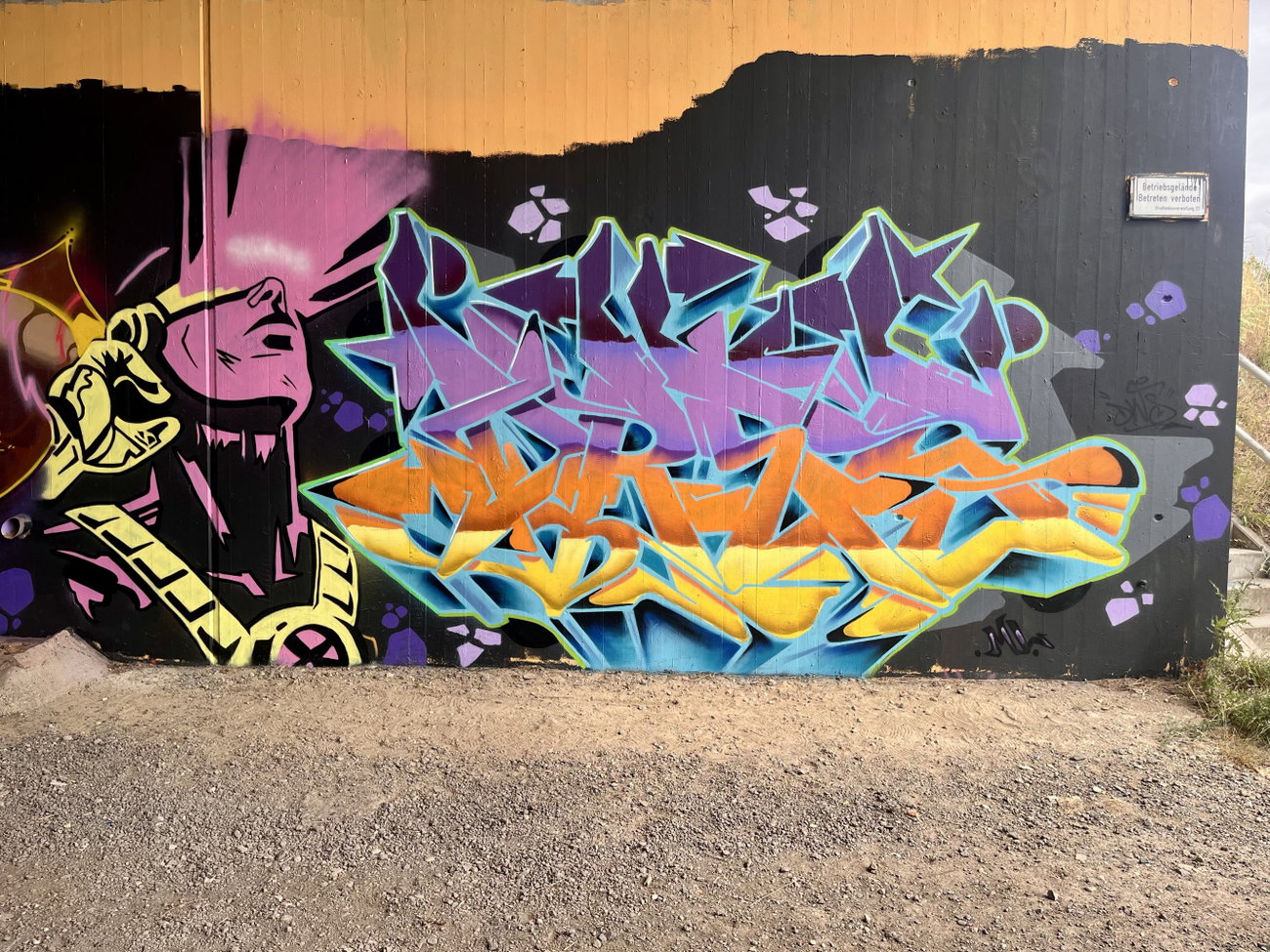 Graffiti Wall in Bennstedt - Photo by DRES