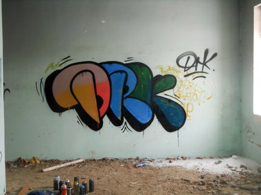 Graffiti Bombing - Photo by DRK - drk, drake