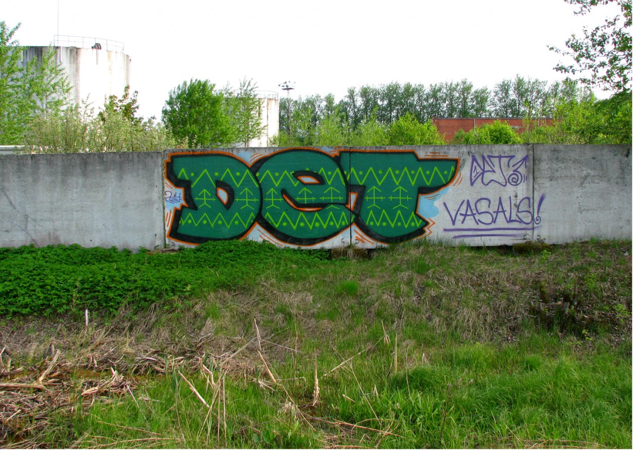 Graffiti Wall - Photo by DTR1 - Riga, Latvia, Size (2014)