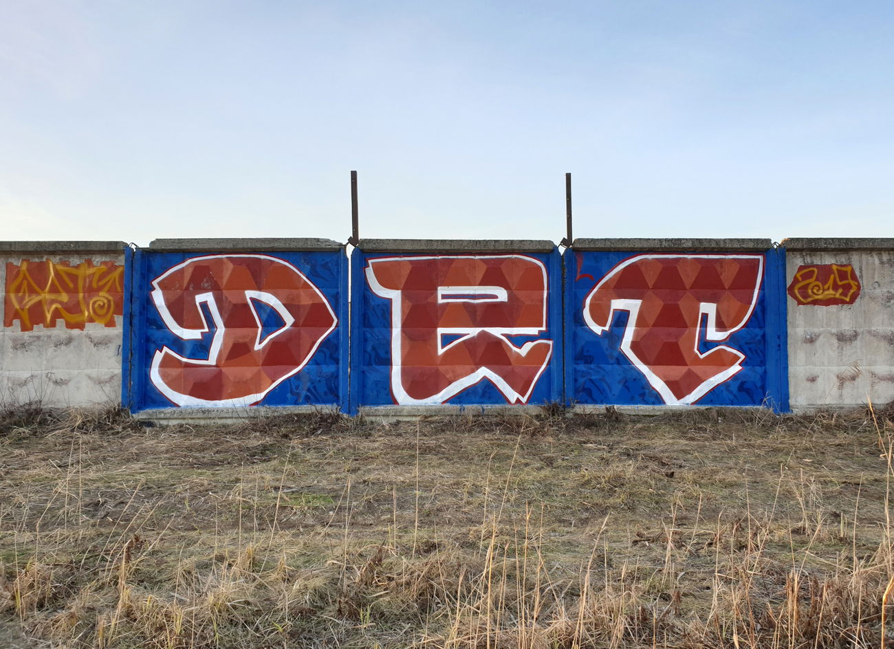 Graffiti Wall - Photo by DTR1 - latvia, trainline (2019)