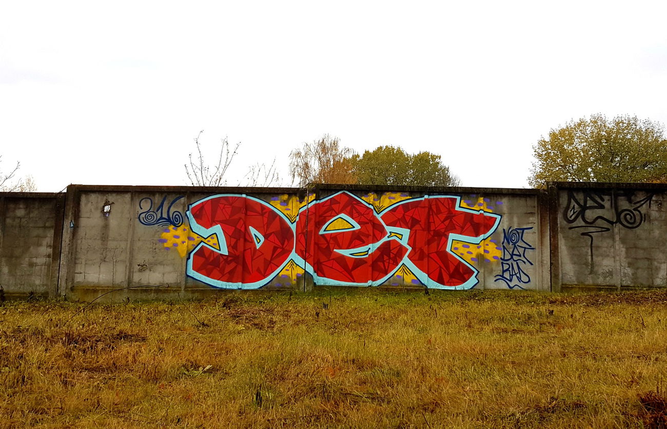 Graffiti Wall - Photo by DTR1 - graffiti, Latvia, simple (2016)