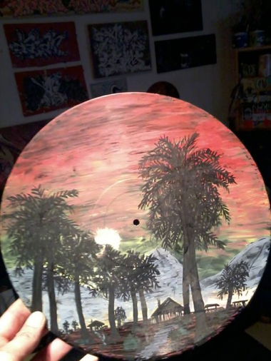 Graffiti Artwork - Photo by DaiaR - dair, vinyl (2013)