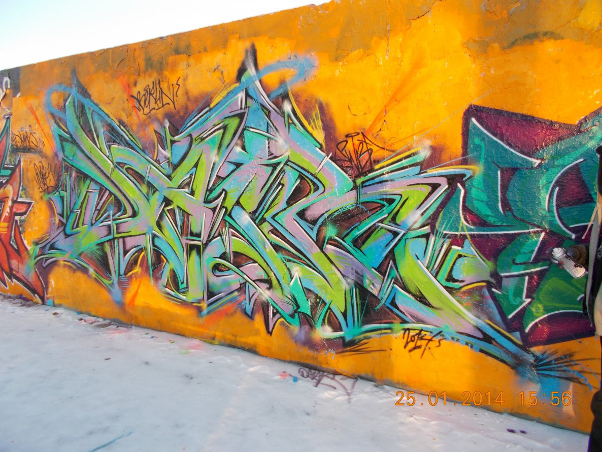 Graffiti Wall - Photo by DaiaR - dair, daiar, swbf (2014)