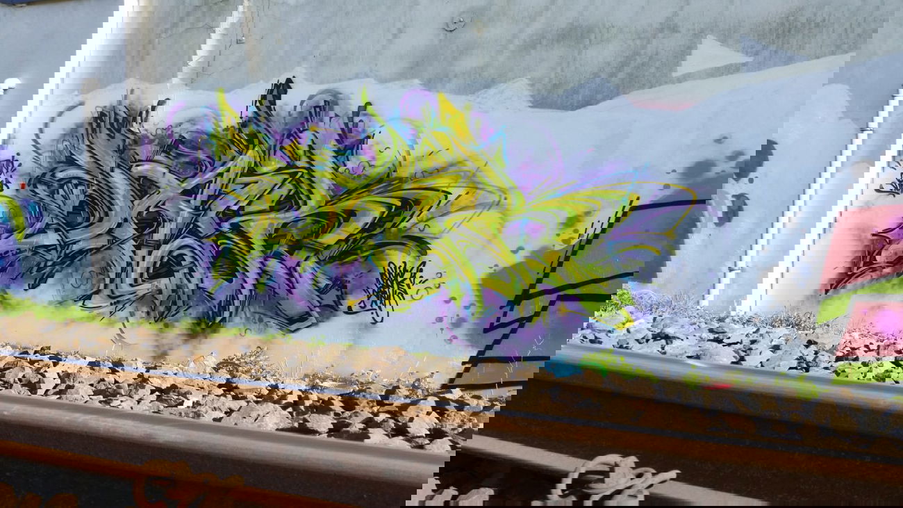 Graffiti Wall - Photo by DaiaR - dair, daiar