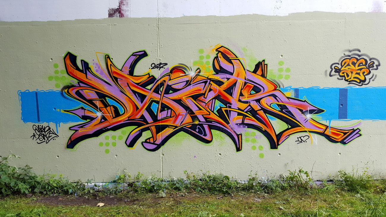 Graffiti Wall - Photo by DaiaR (2017)