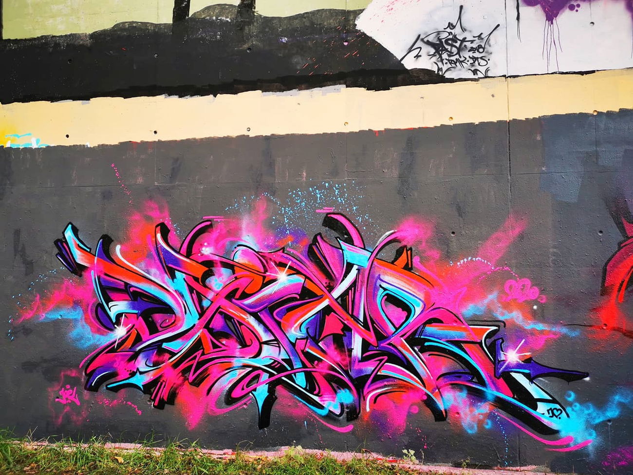 Graffiti Wall - Photo by DaiaR - daiar, dropthatshit, ruhrgebiet (2020)