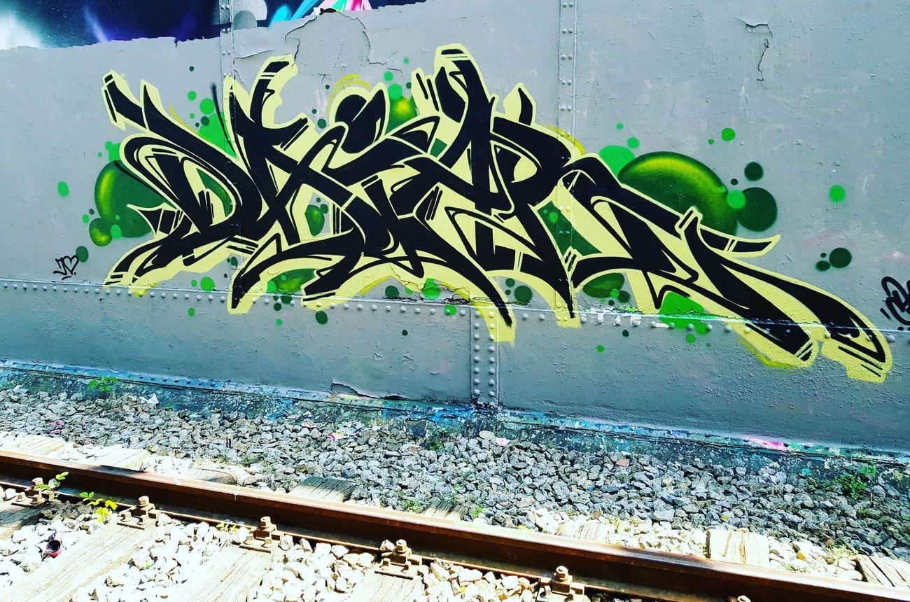 Graffiti Wall - Photo by DaiaR - daiar, dts, 2sc (2018)