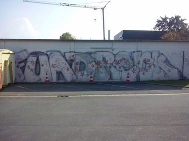 Graffiti Wall - Photo by DailySick - FUAD, DRECK, 2H