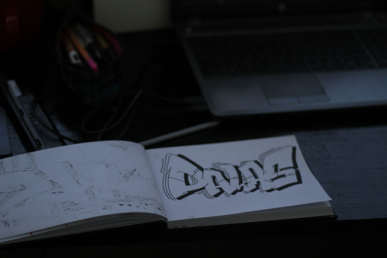 Graffiti Sketch - Photo by DalasKiev