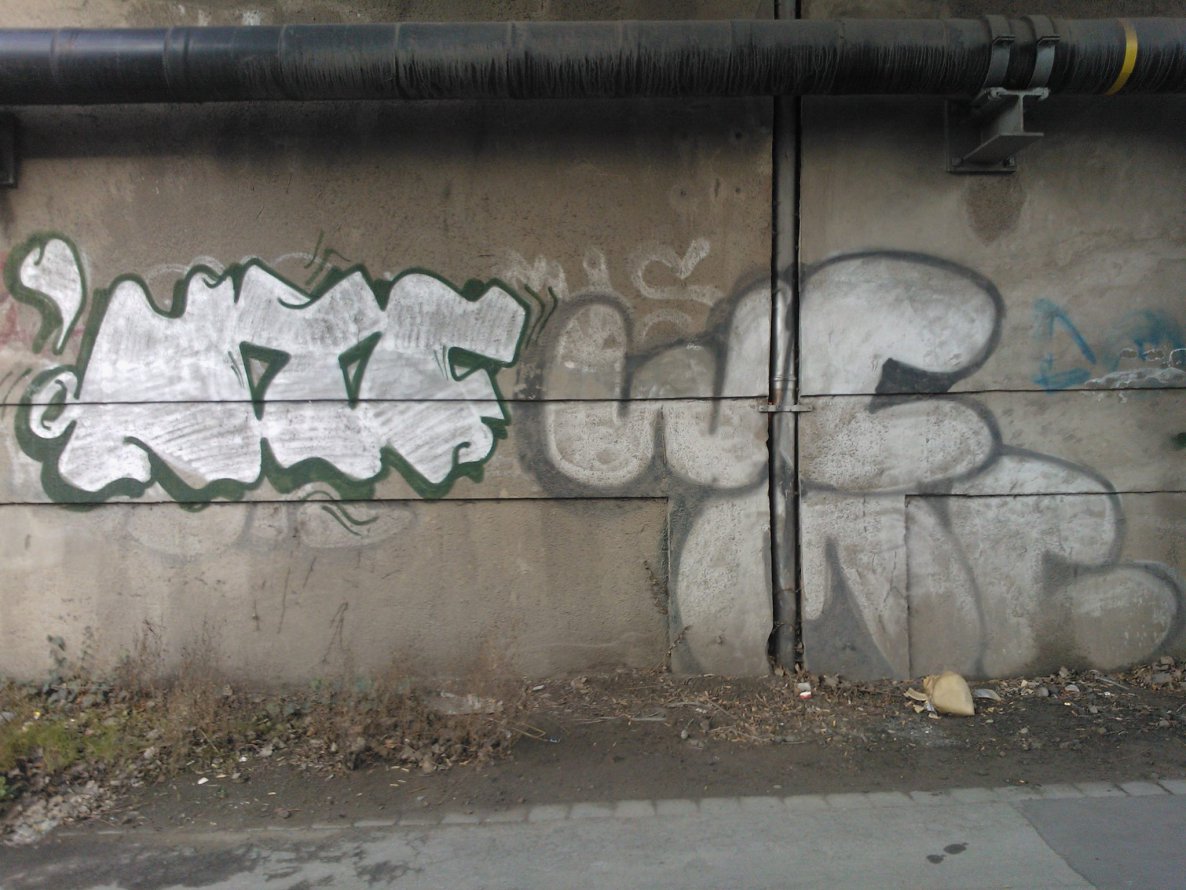 Graffiti Wall - Photo by DasBastard - nyf, wcmc