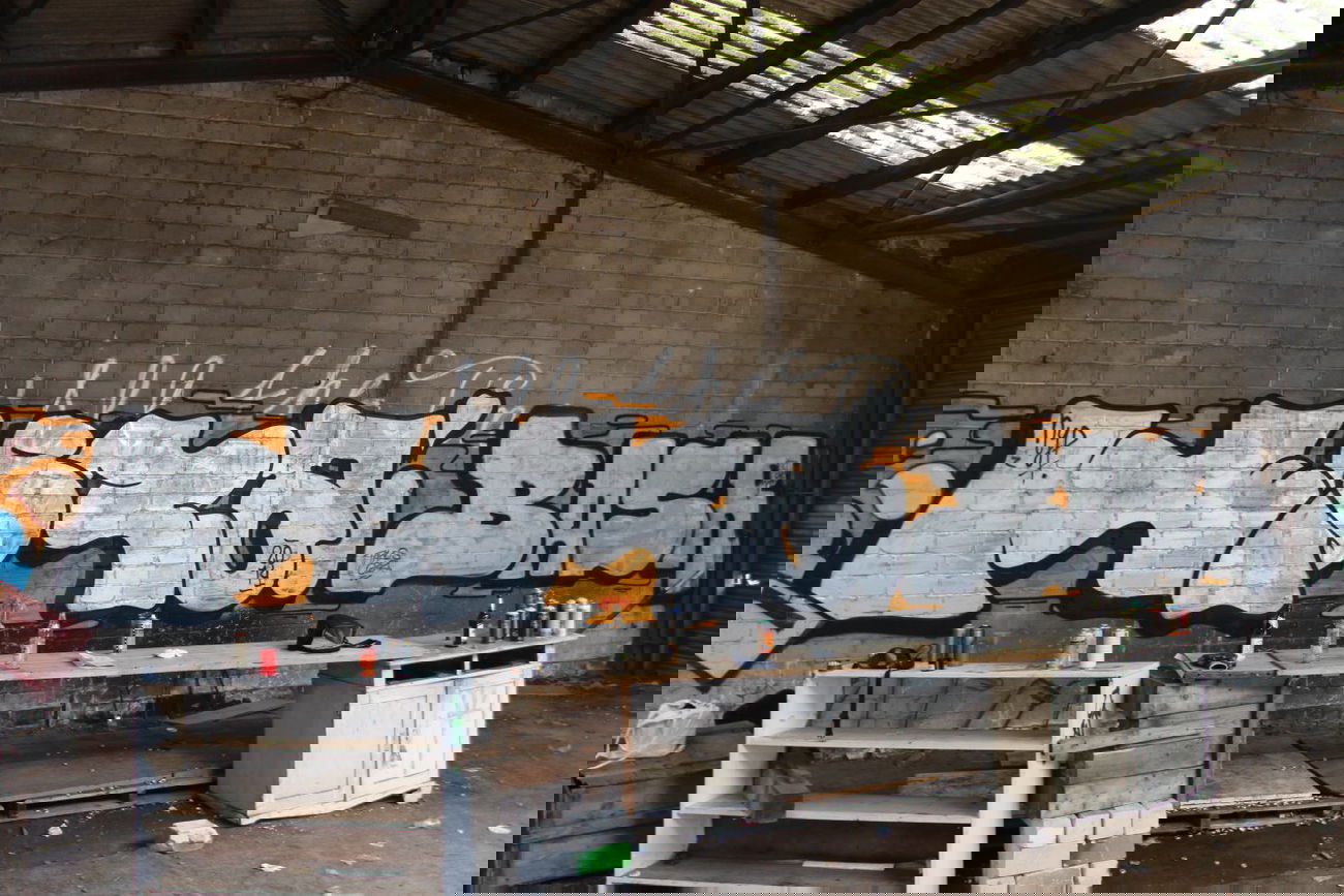 Graffiti Wall - Photo by DasBastard - kbra, baser, basr