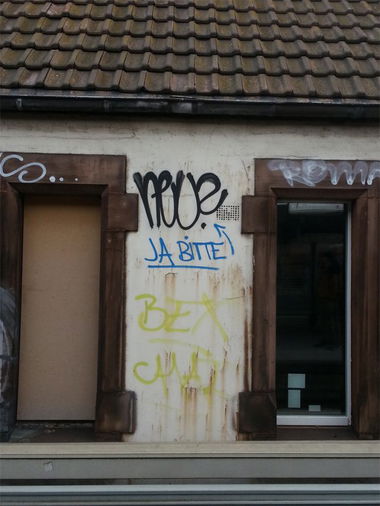 Graffiti Wall - Photo by Dauer_Welle - NEU?