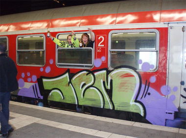 Graffiti Train - Photo by Dauer_Welle - JEM (2006)
