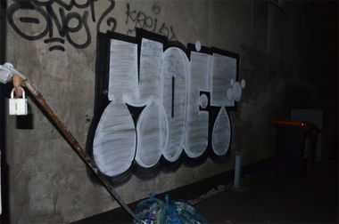 Graffiti Bombing - Photo by Dauer_Welle - MOET