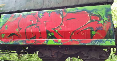 Graffiti Train - Photo by Dauer_Welle - HERZ