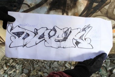 Graffiti Sketch in Saint Petersburg - Photo by Davay_nakleim - One, way, duek