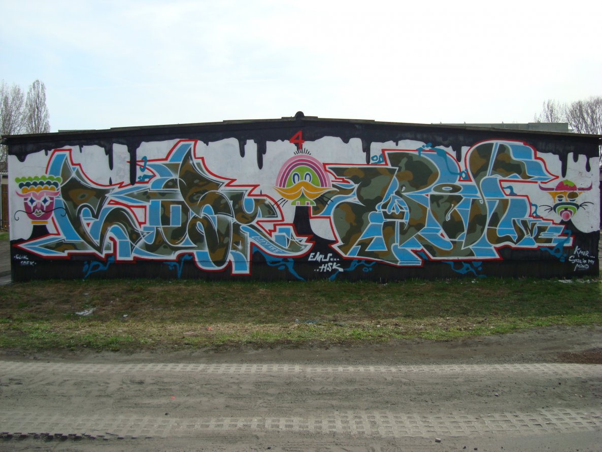 Graffiti Wall - Photo by DavidWebb - Cosy, Kosi, Epos (2011)