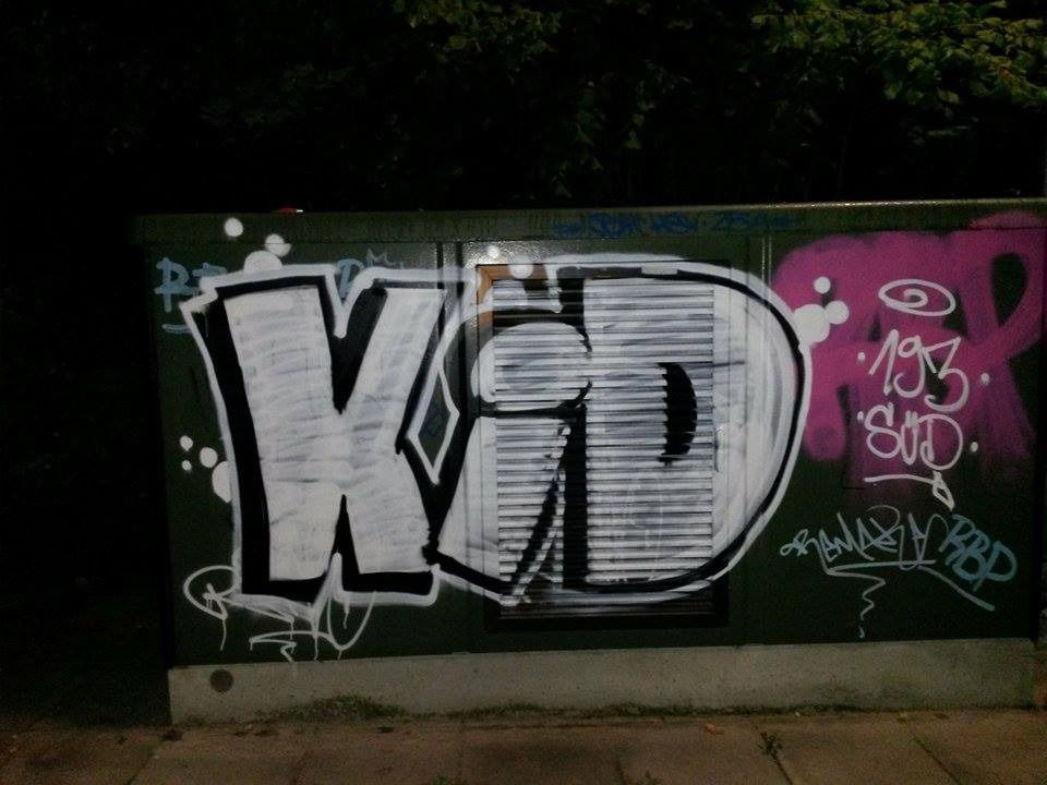 Graffiti Bombing - Photo by Daydreamer - kid, 193 (2015)