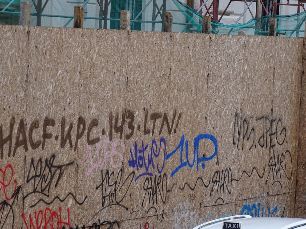 Graffiti Bombing in Rom - Photo by Daydreamer - 1UP, Roma, Rom