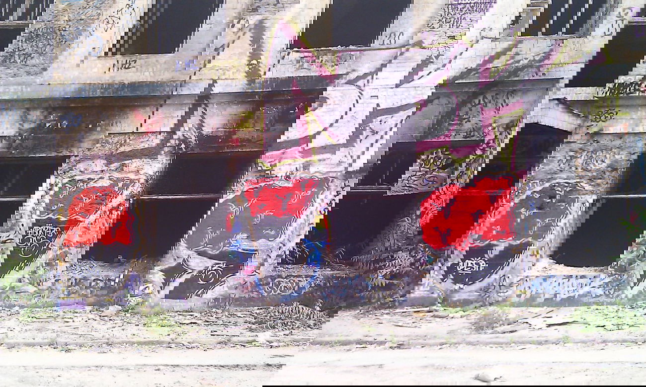 Graffiti Bombing in Odesa - Photo by DeadMachine78