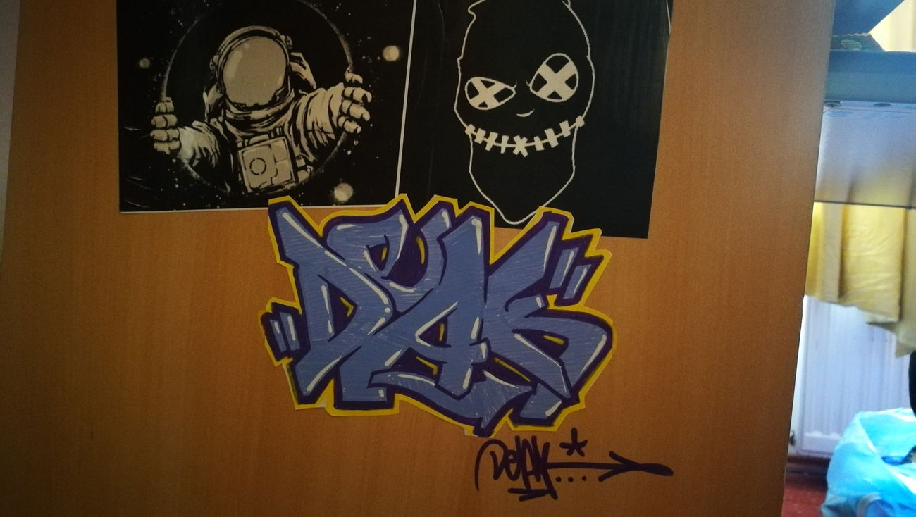 Graffiti Sketch - Photo by Deakone