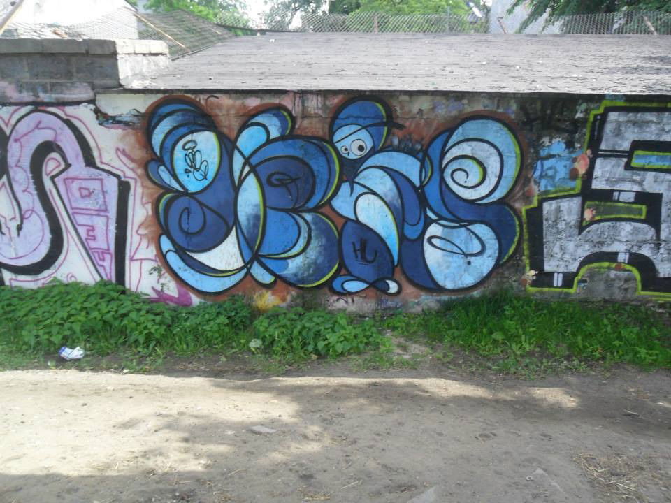 Graffiti Wall - Photo by DeiZzZz