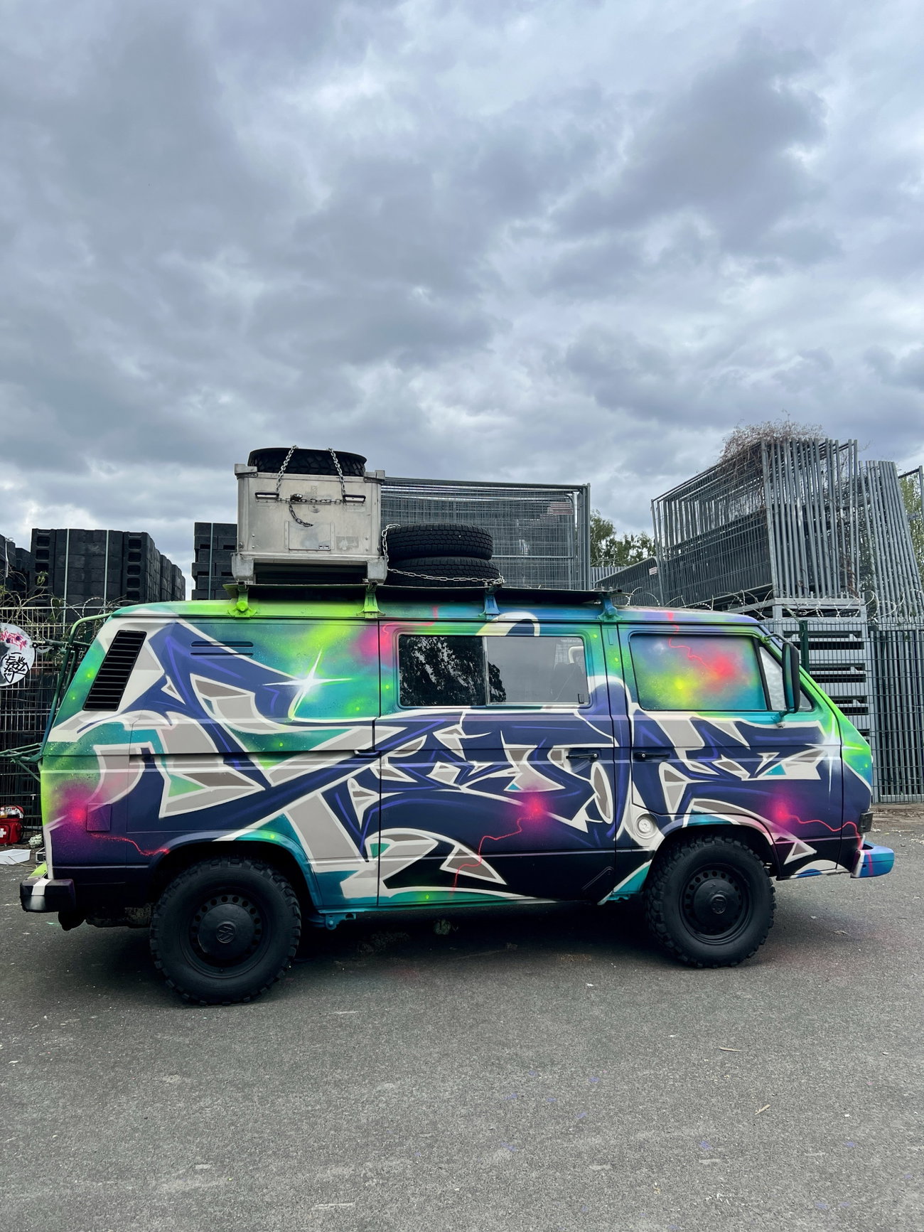 Graffiti Bombing in Berlin - Photo by Dejoe - dejoe, van, truck (2026)
