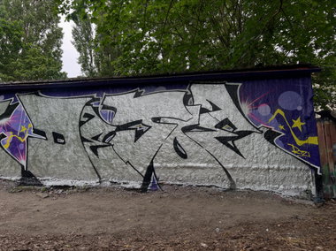 Graffiti Wall in Berlin - Photo by Dejoe - dejoe, chrome, rtz (2026)