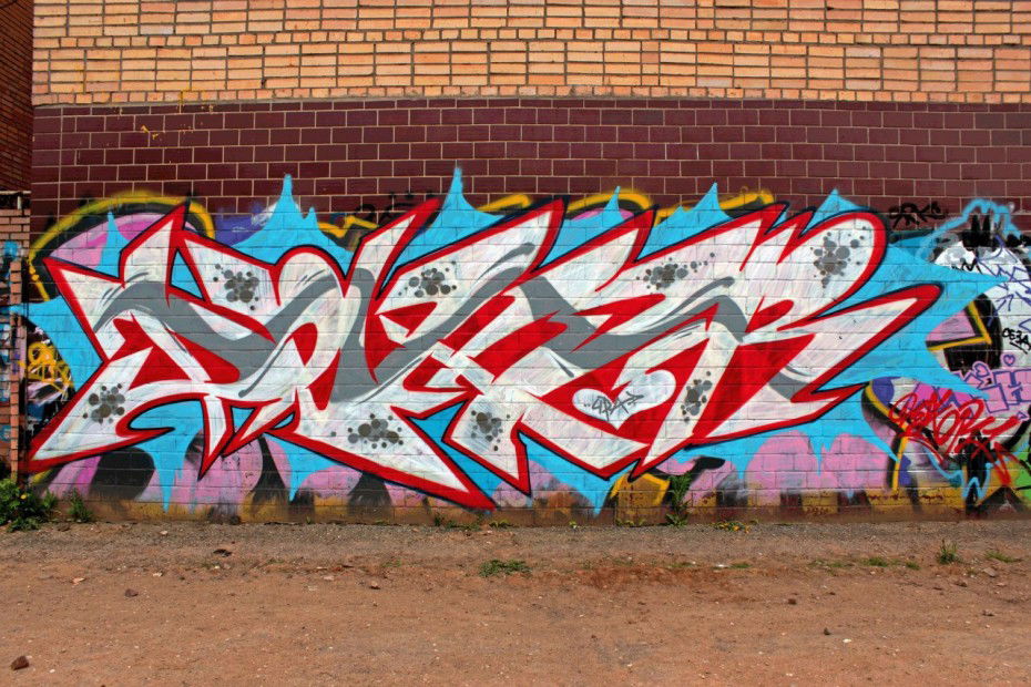 Graffiti Wall in klin - Photo by Dekor - dekor (2012)