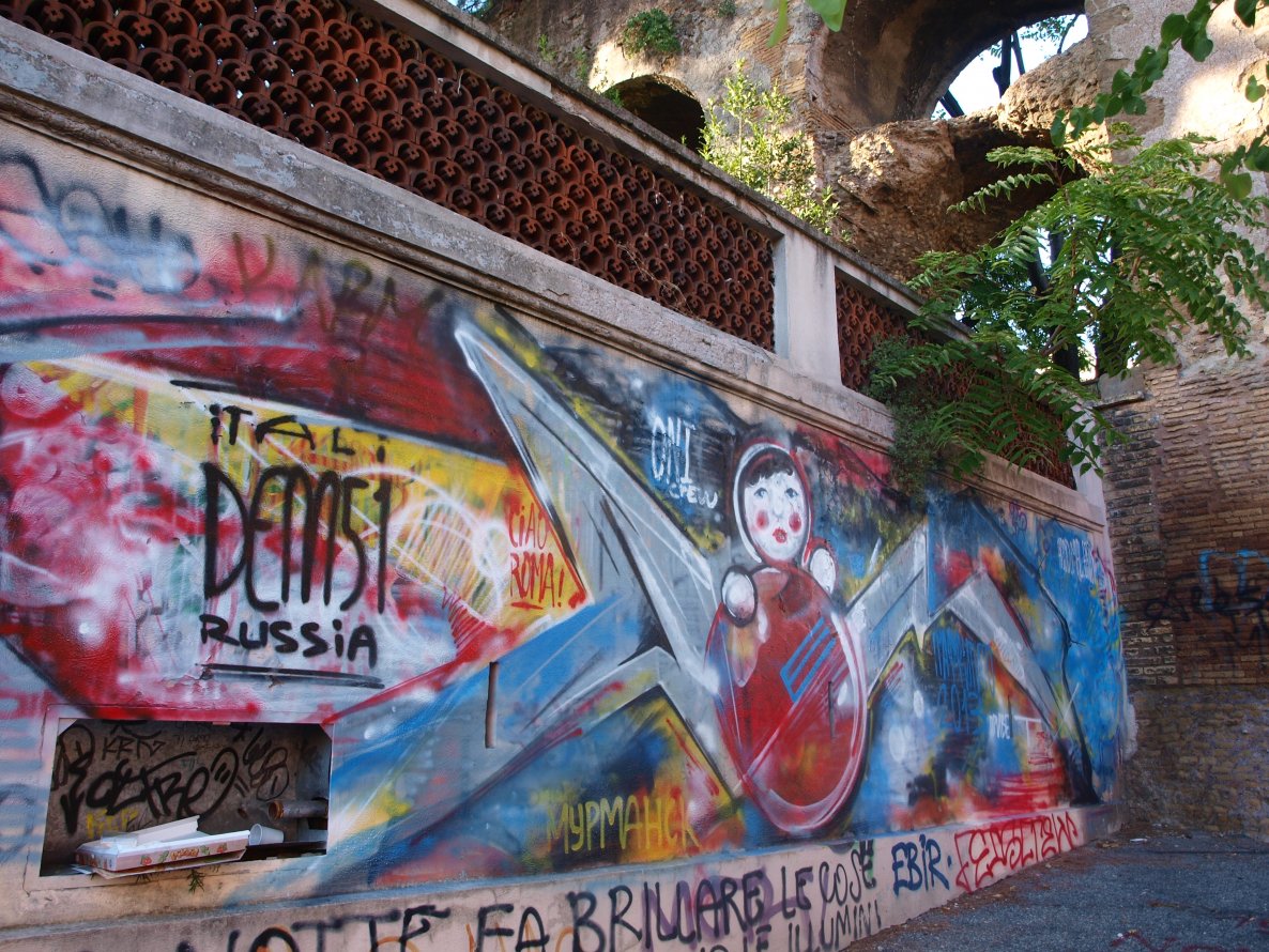 Graffiti Wall in Italy - Photo by Dem1 - Dem51 (2013)