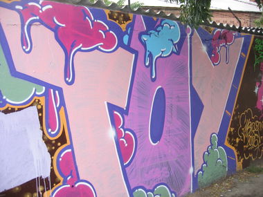 Graffiti Wall - Photo by Denguefever - Budapest (2006)