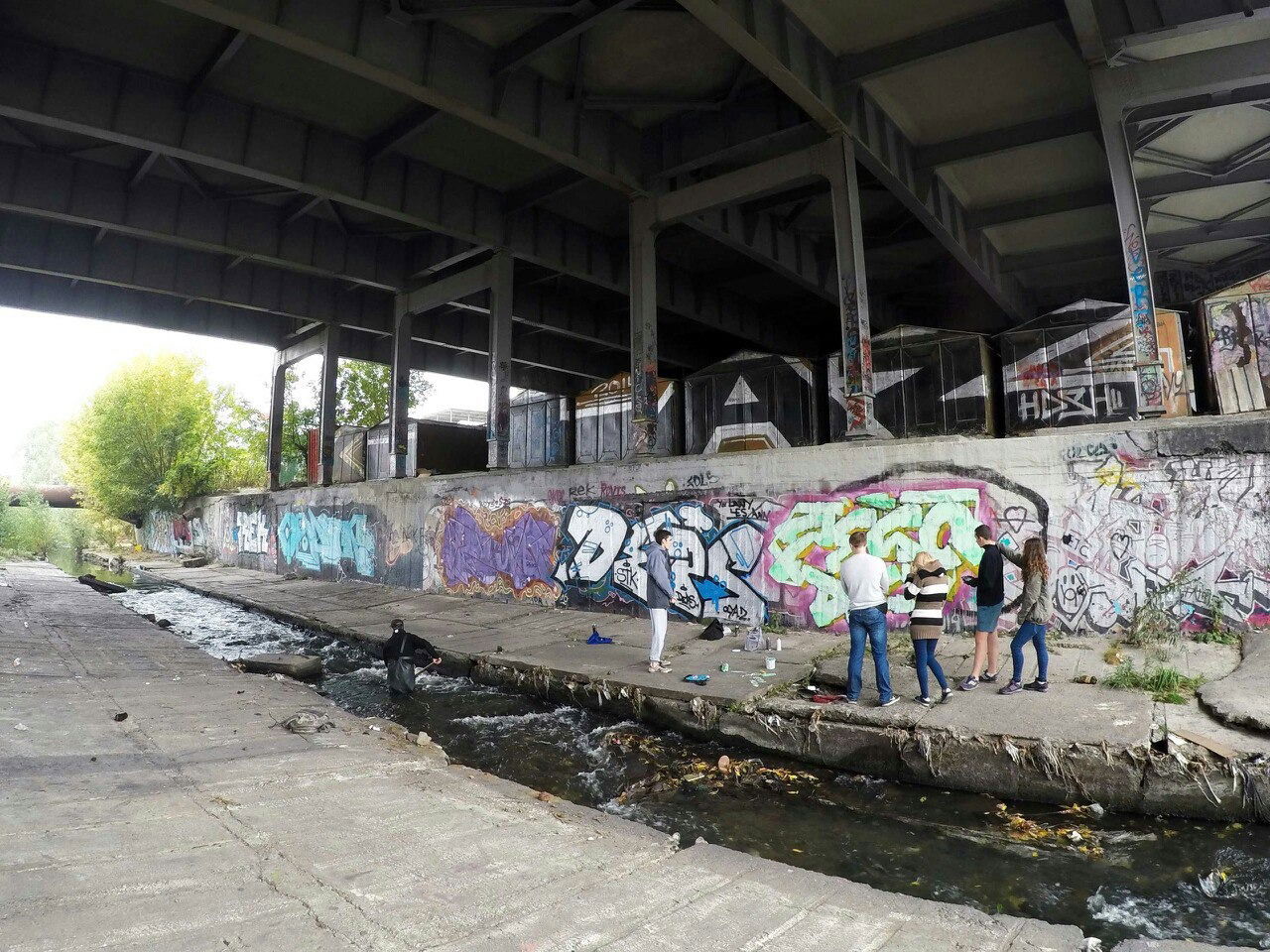 Graffiti Wall - Photo by DepserOne