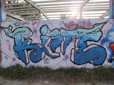 Graffiti Wall in Berlin - Photo by Der0hneName - kiste