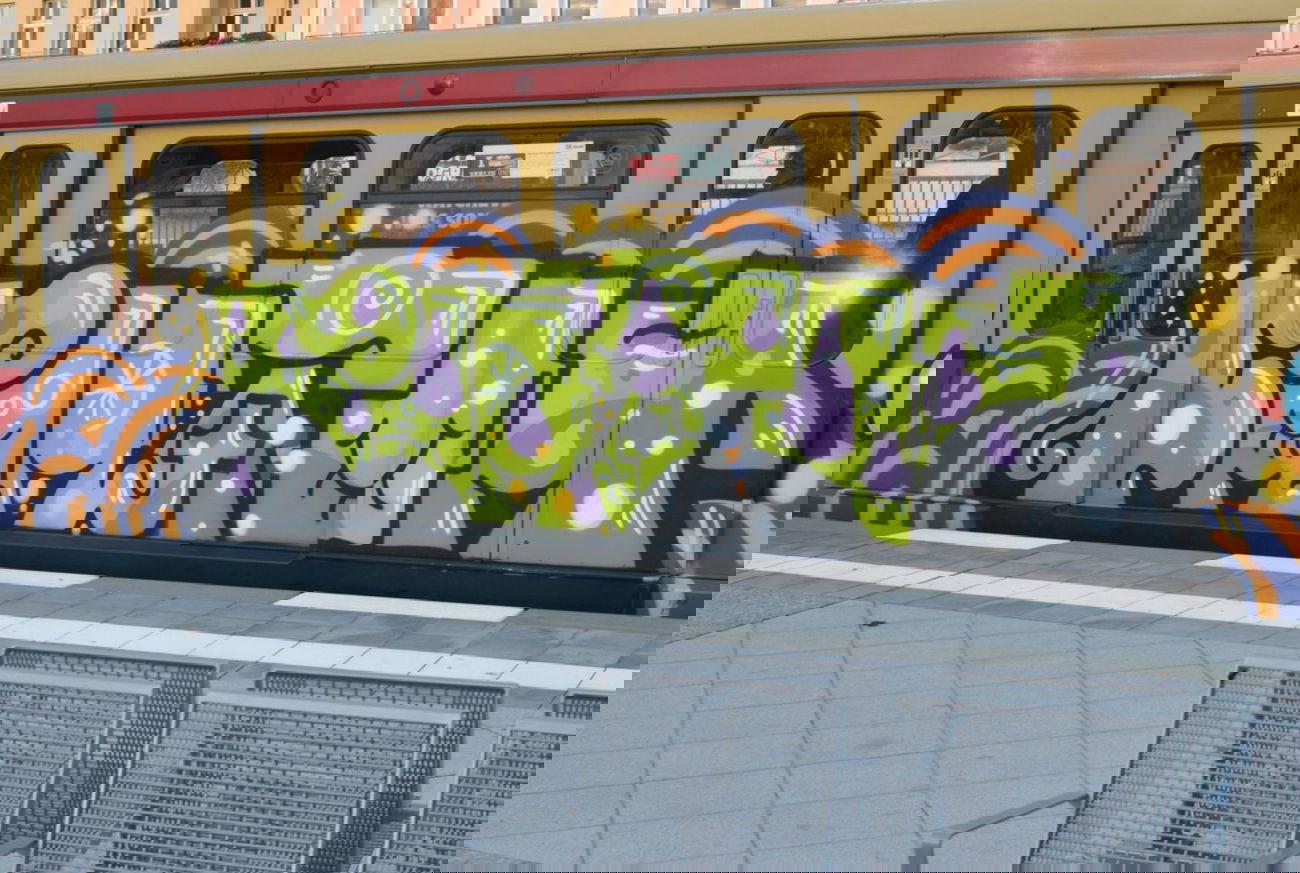 Graffiti Train in Berlin - Photo by DerDieDas - Fantom